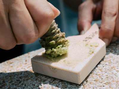tsukiji-wasabi-food-tour-1-400x300